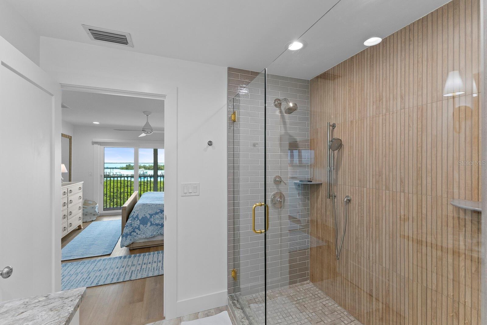 Image 24 of 40 For 6010 Boca Grande Causeway C32