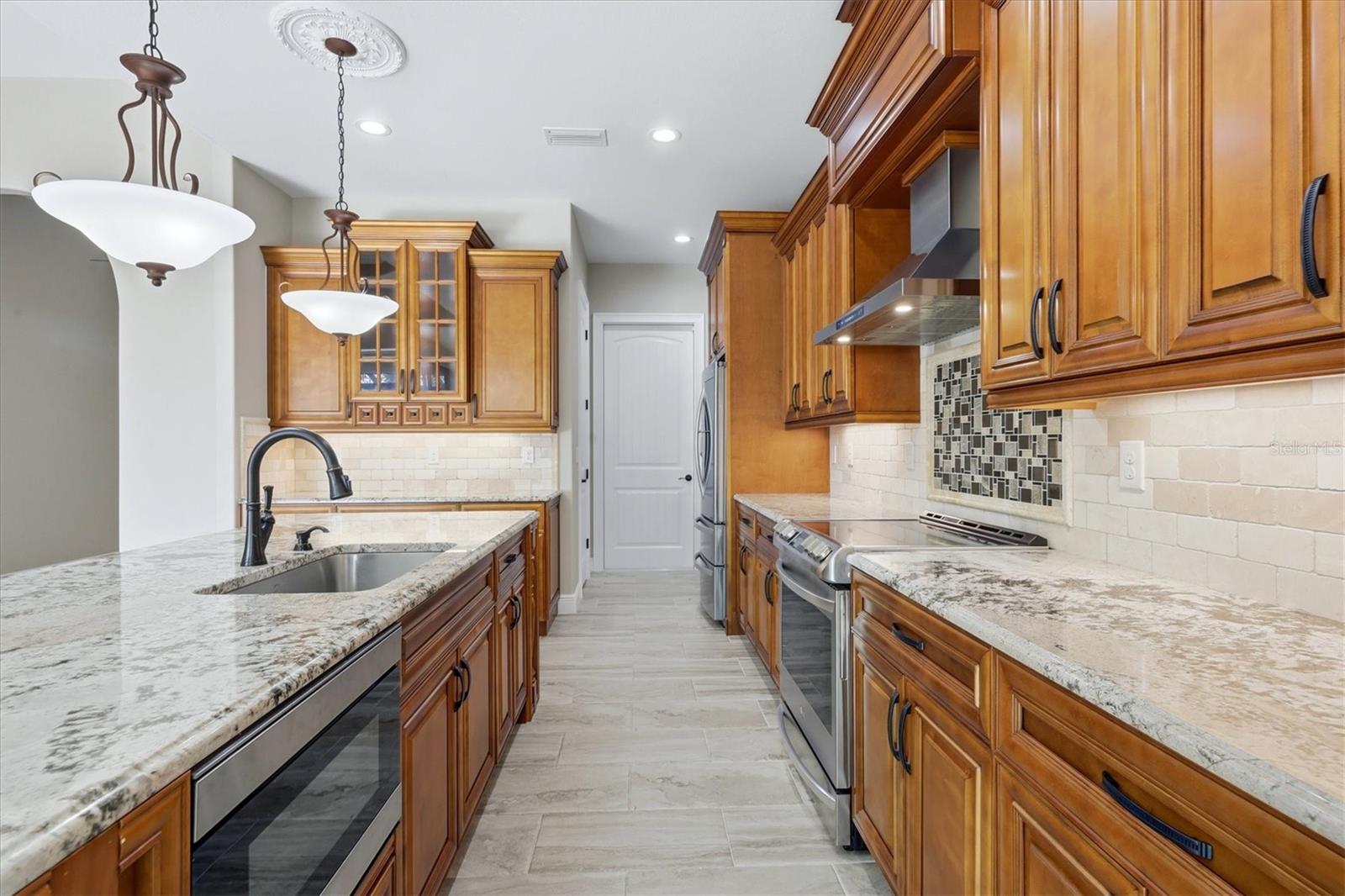 Image 12 of 60 For 14654 San Domingo Boulevard