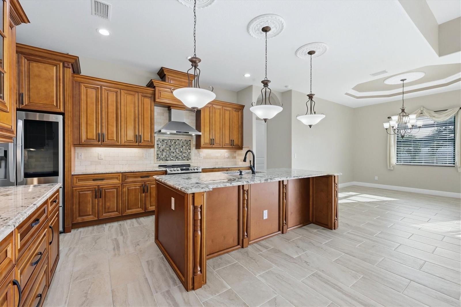 Image 14 of 60 For 14654 San Domingo Boulevard