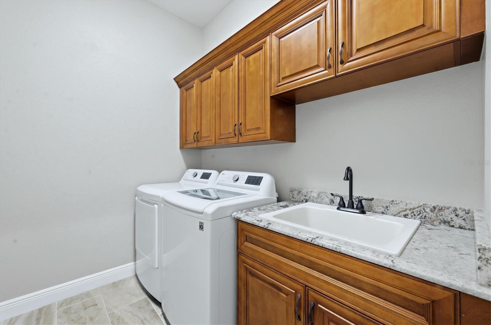 Image 44 of 60 For 14654 San Domingo Boulevard