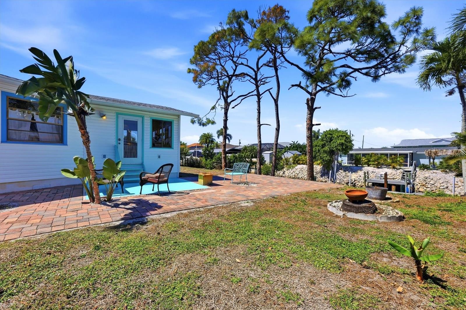 Image 32 of 58 For 1052 Kant Street