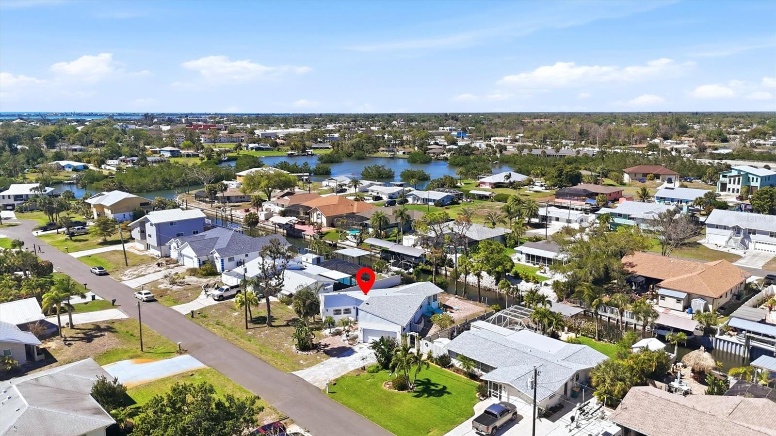 Image 51 of 58 For 1052 Kant Street