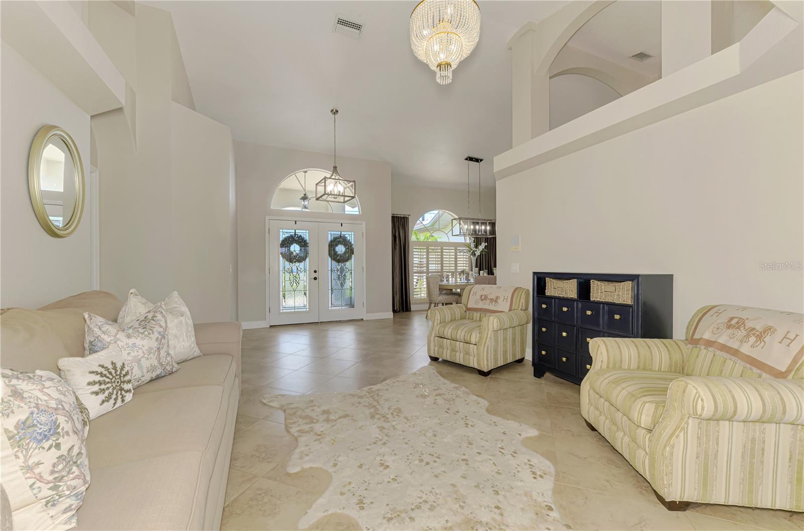 Image 19 of 74 For 202 Rotonda Boulevard N