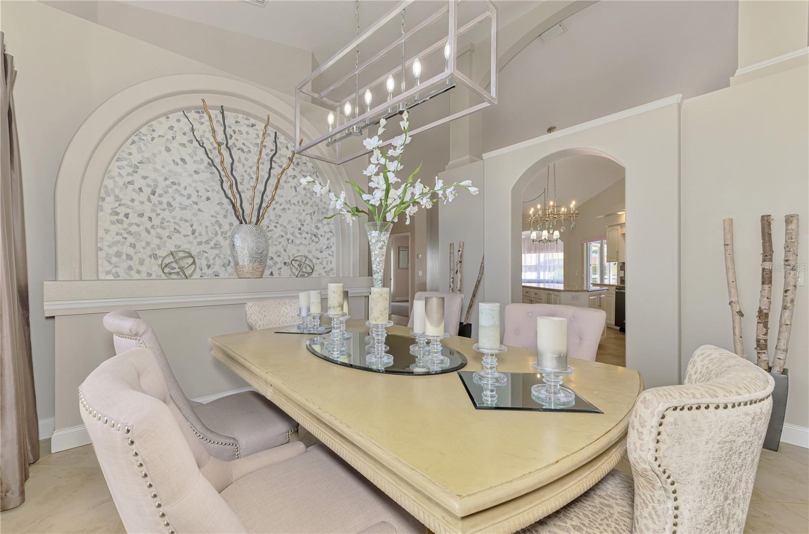 Image 23 of 74 For 202 Rotonda Boulevard N