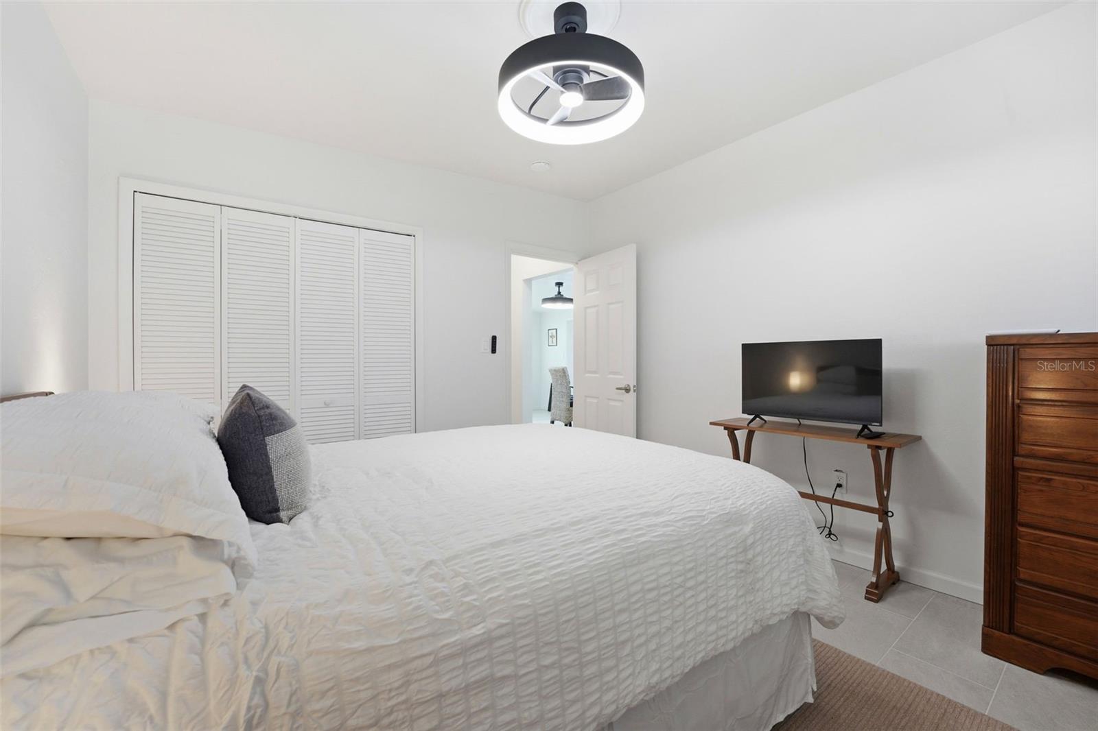 Image 18 of 41 For 1750 Winstan Avenue