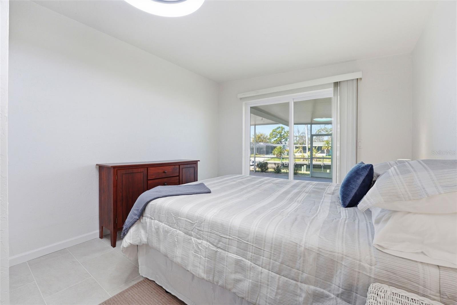 Image 21 of 41 For 1750 Winstan Avenue