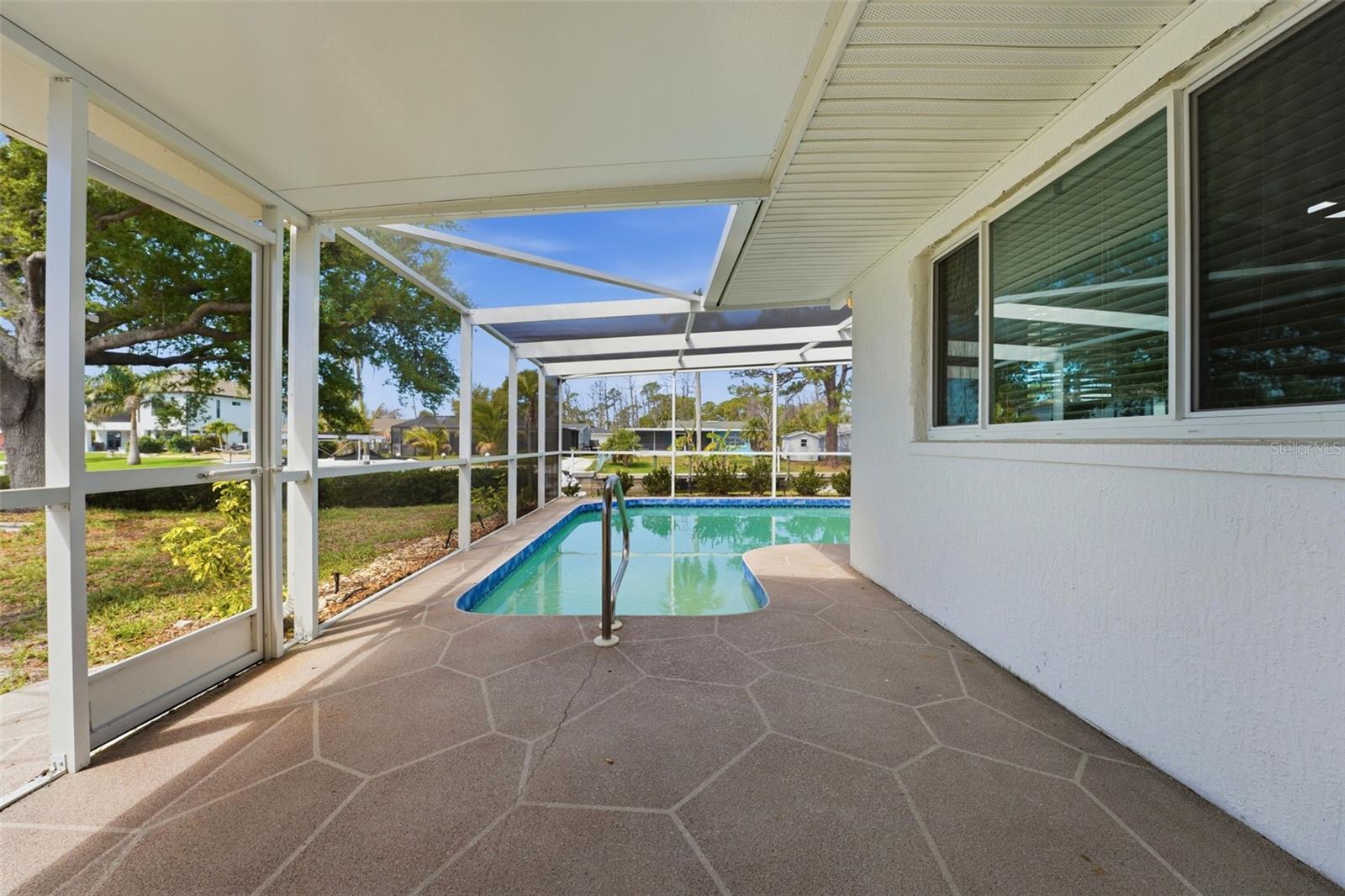 Image 27 of 41 For 1750 Winstan Avenue