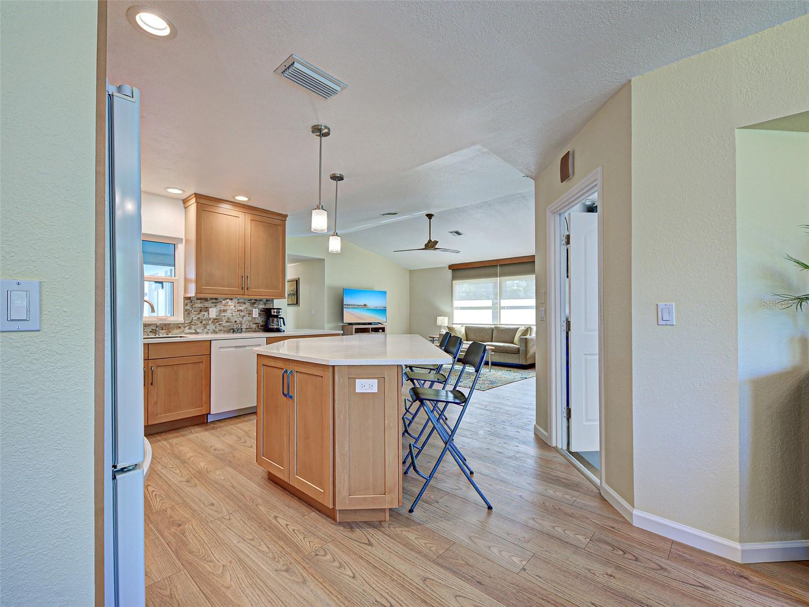 Image 11 of 60 For 940 Brengle Avenue