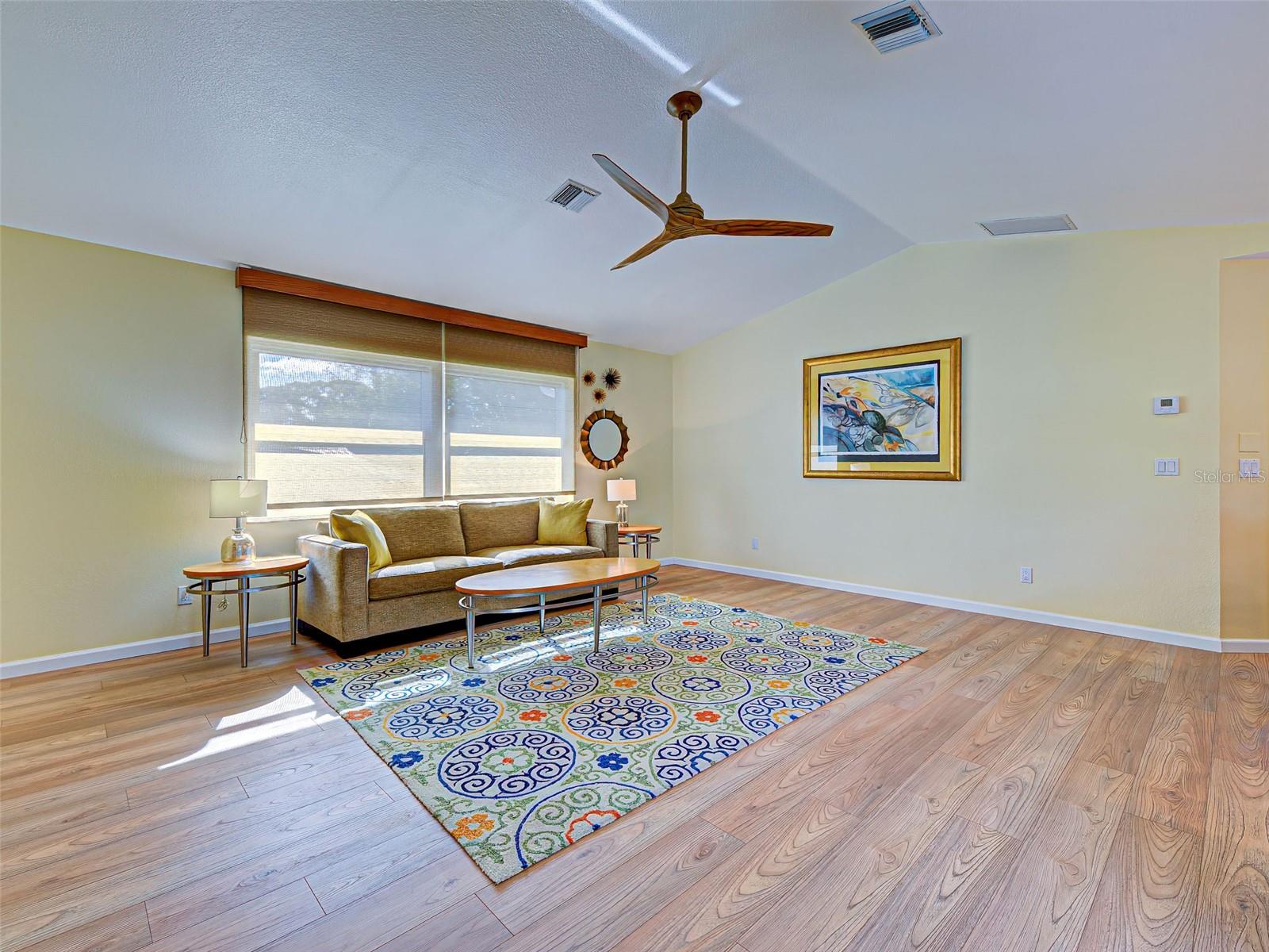 Image 19 of 60 For 940 Brengle Avenue