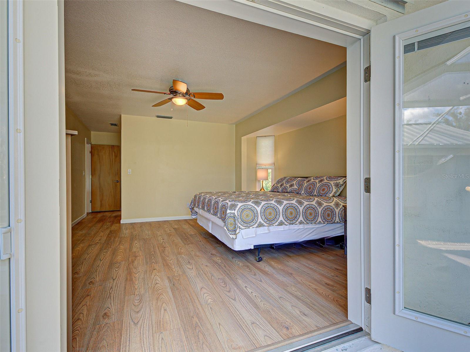 Image 36 of 60 For 940 Brengle Avenue