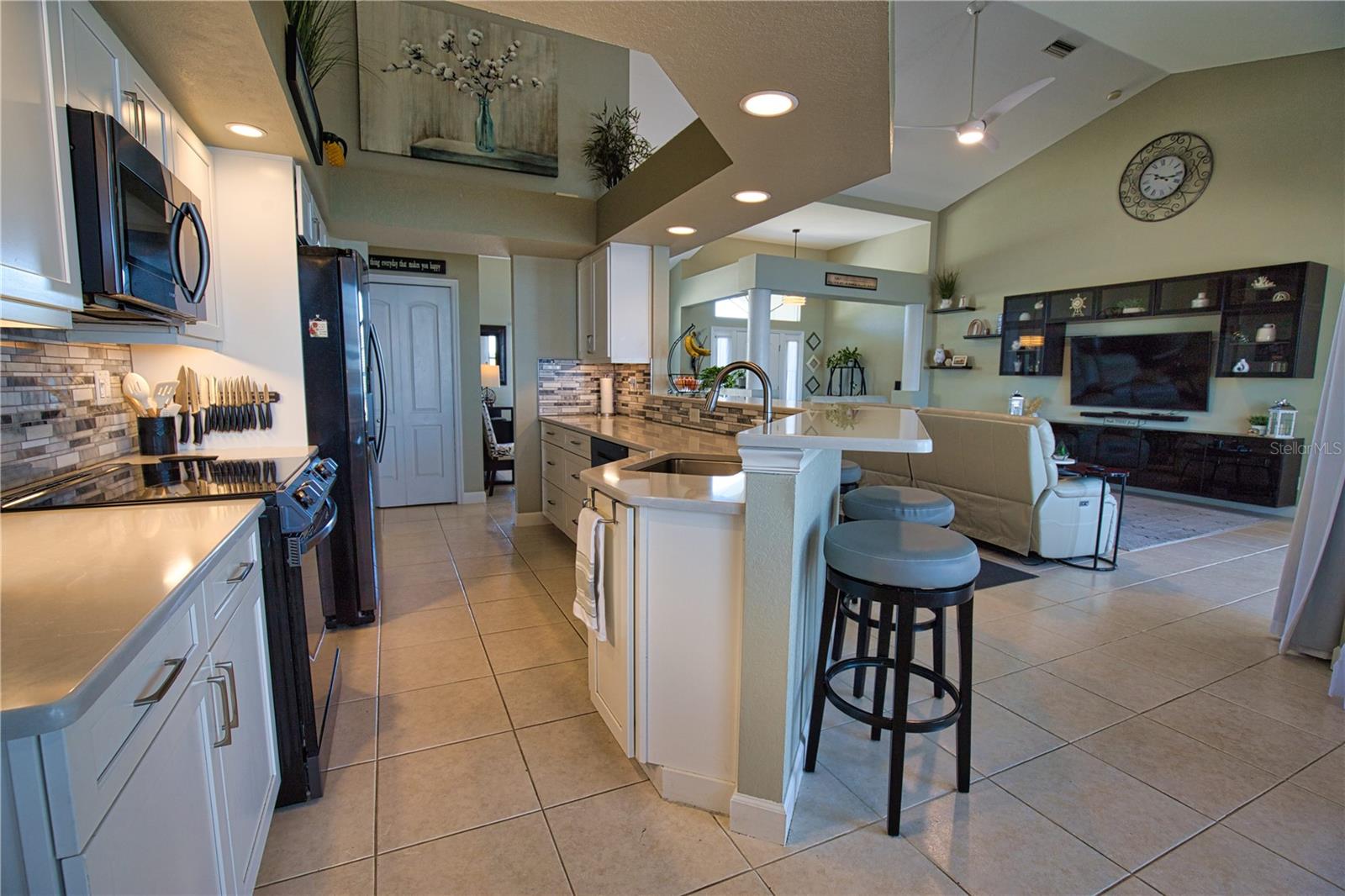 Image 15 of 66 For 6195 Kevitt Boulevard