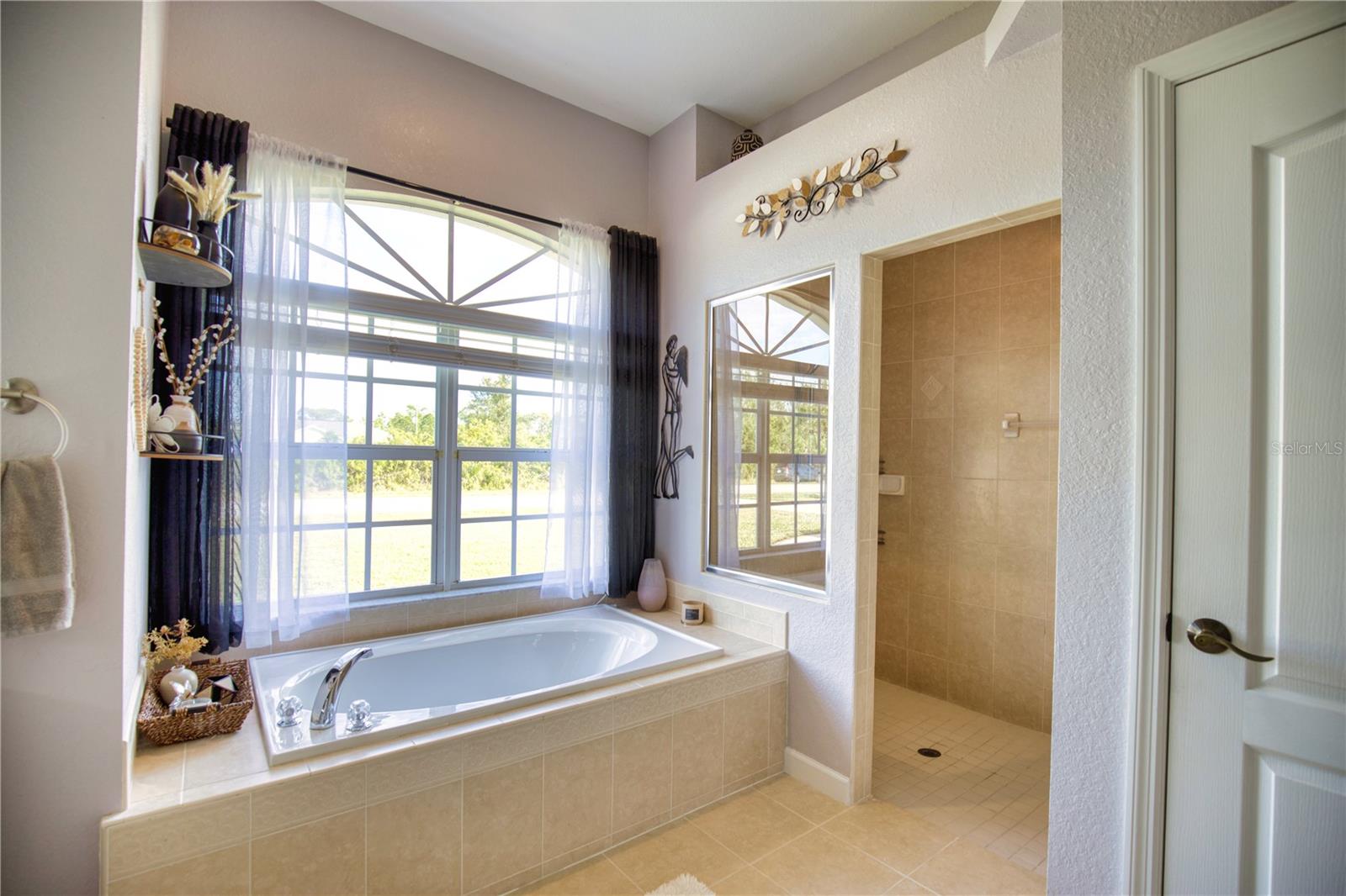 Image 24 of 66 For 6195 Kevitt Boulevard