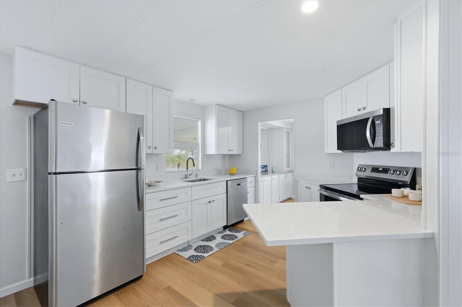 Image 13 of 32 For 240 Via De Luna