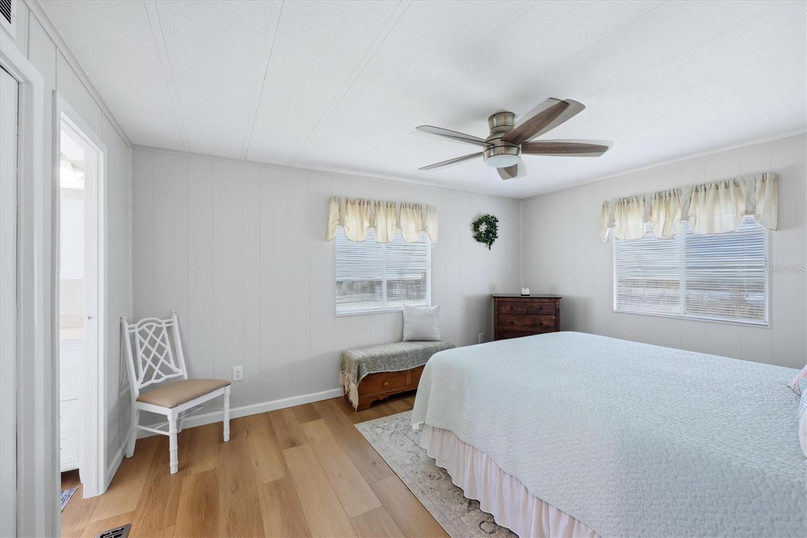 Image 19 of 32 For 240 Via De Luna