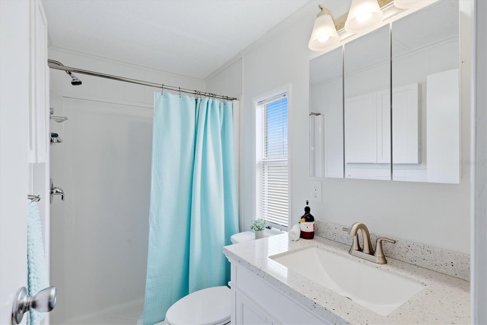 Image 23 of 32 For 240 Via De Luna