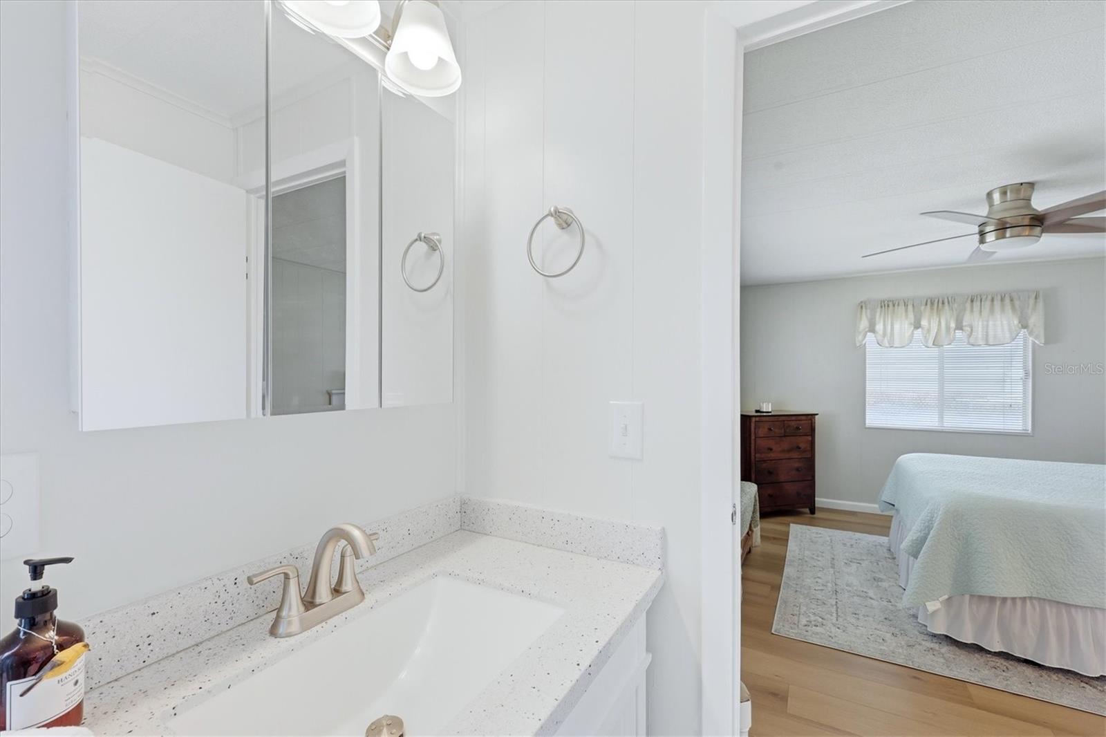 Image 24 of 32 For 240 Via De Luna