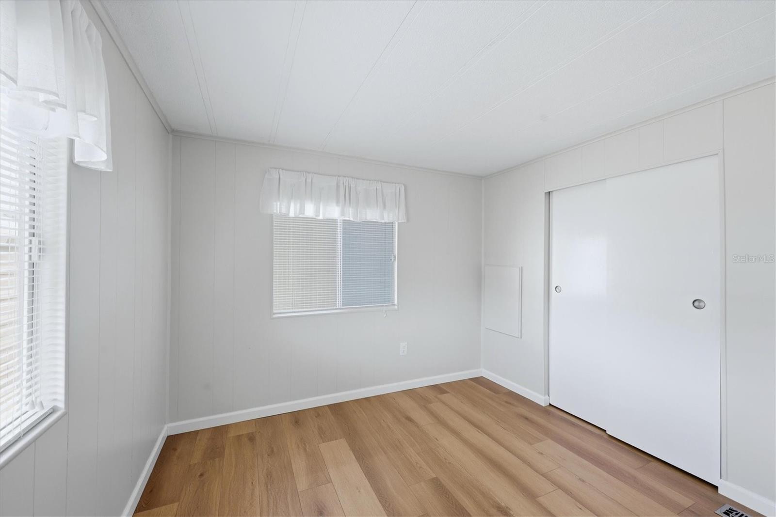 Image 26 of 32 For 240 Via De Luna