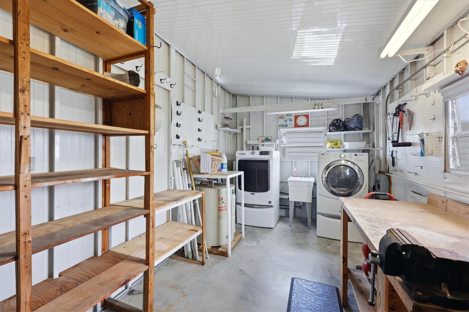 Image 28 of 32 For 240 Via De Luna