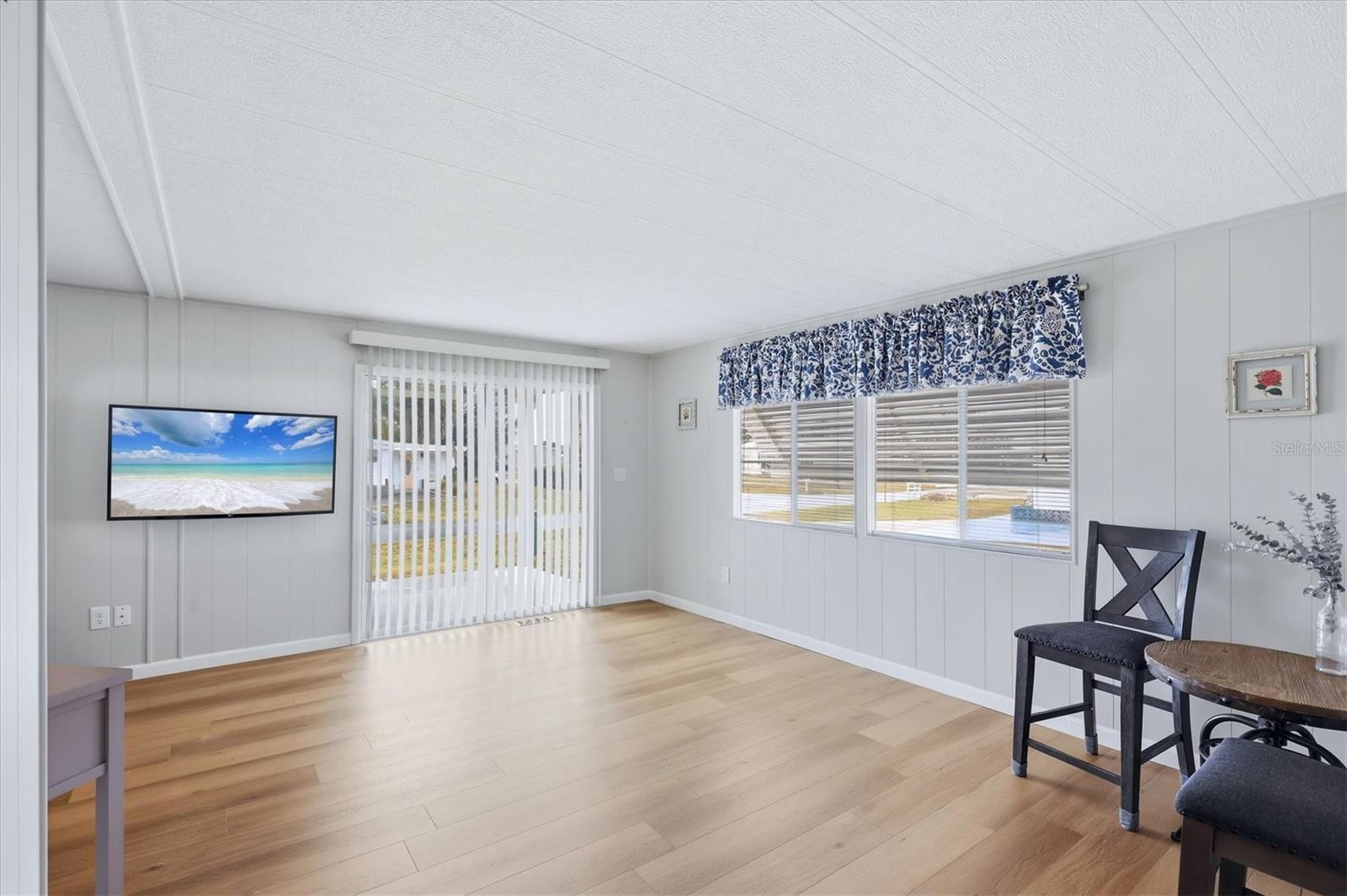 Image 7 of 32 For 240 Via De Luna