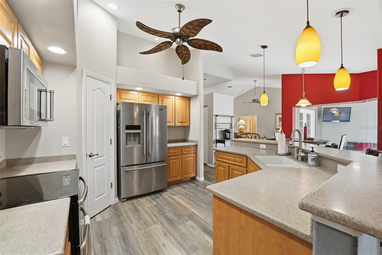 Image 16 of 59 For 231 Broadmoor Lane