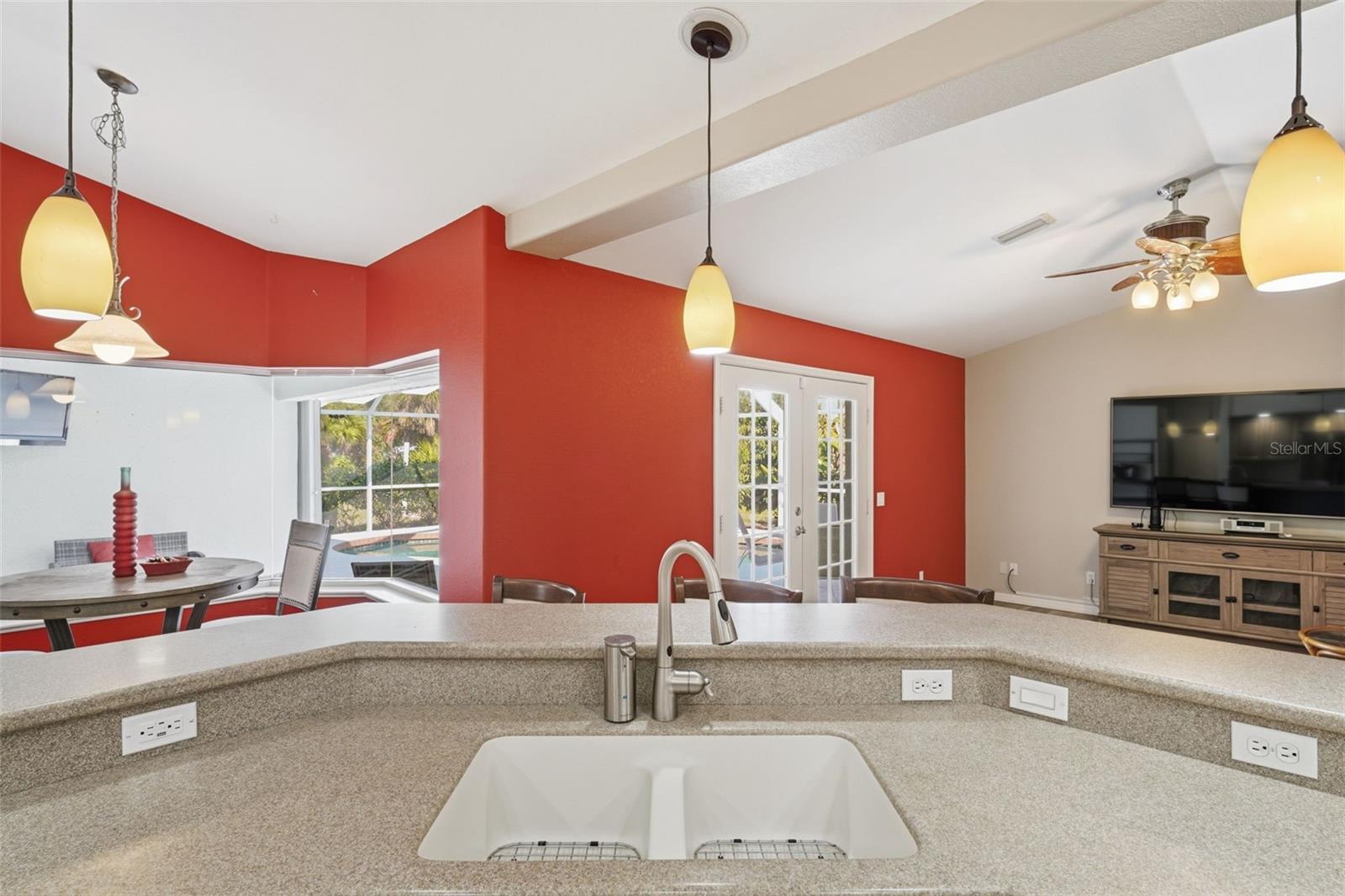 Image 17 of 59 For 231 Broadmoor Lane