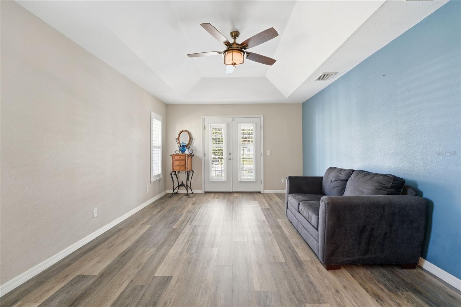 Image 19 of 59 For 231 Broadmoor Lane