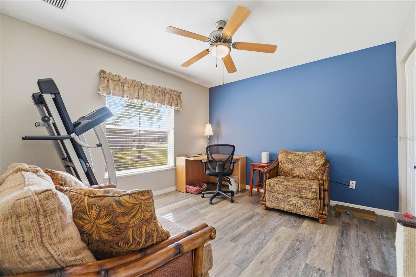 Image 36 of 59 For 231 Broadmoor Lane