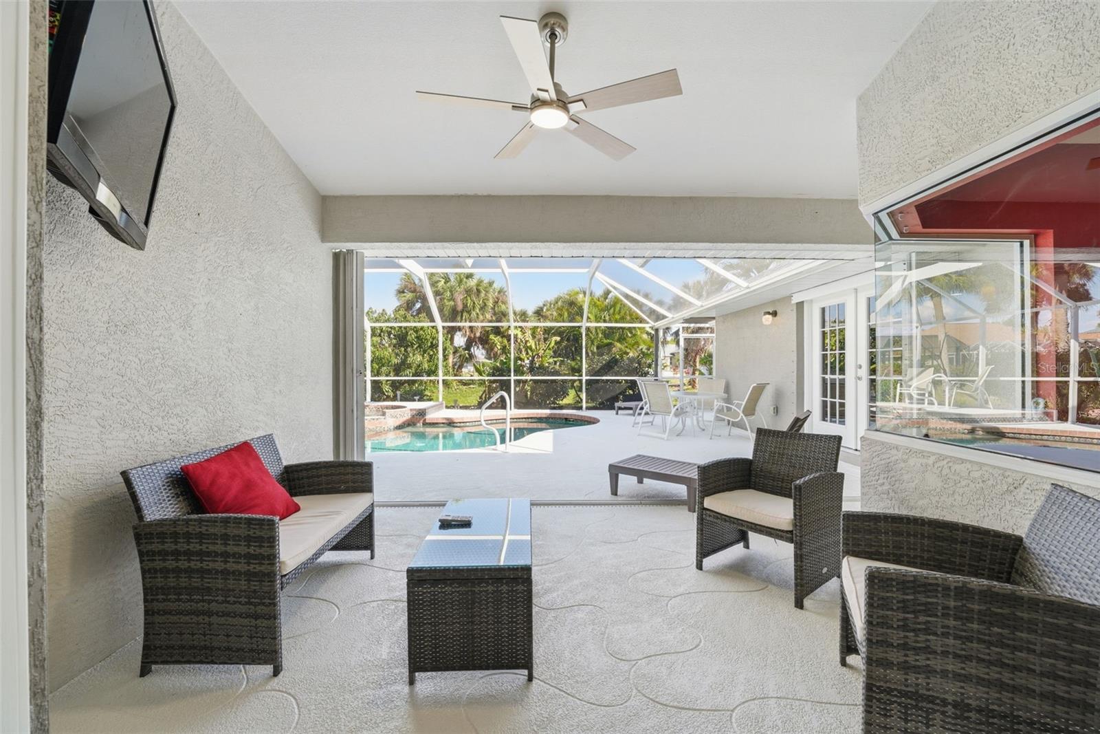 Image 41 of 59 For 231 Broadmoor Lane