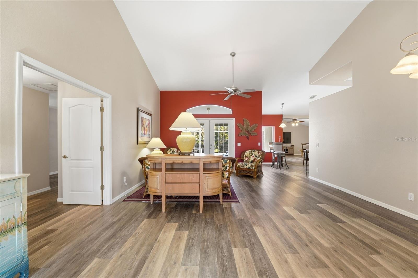 Image 5 of 59 For 231 Broadmoor Lane