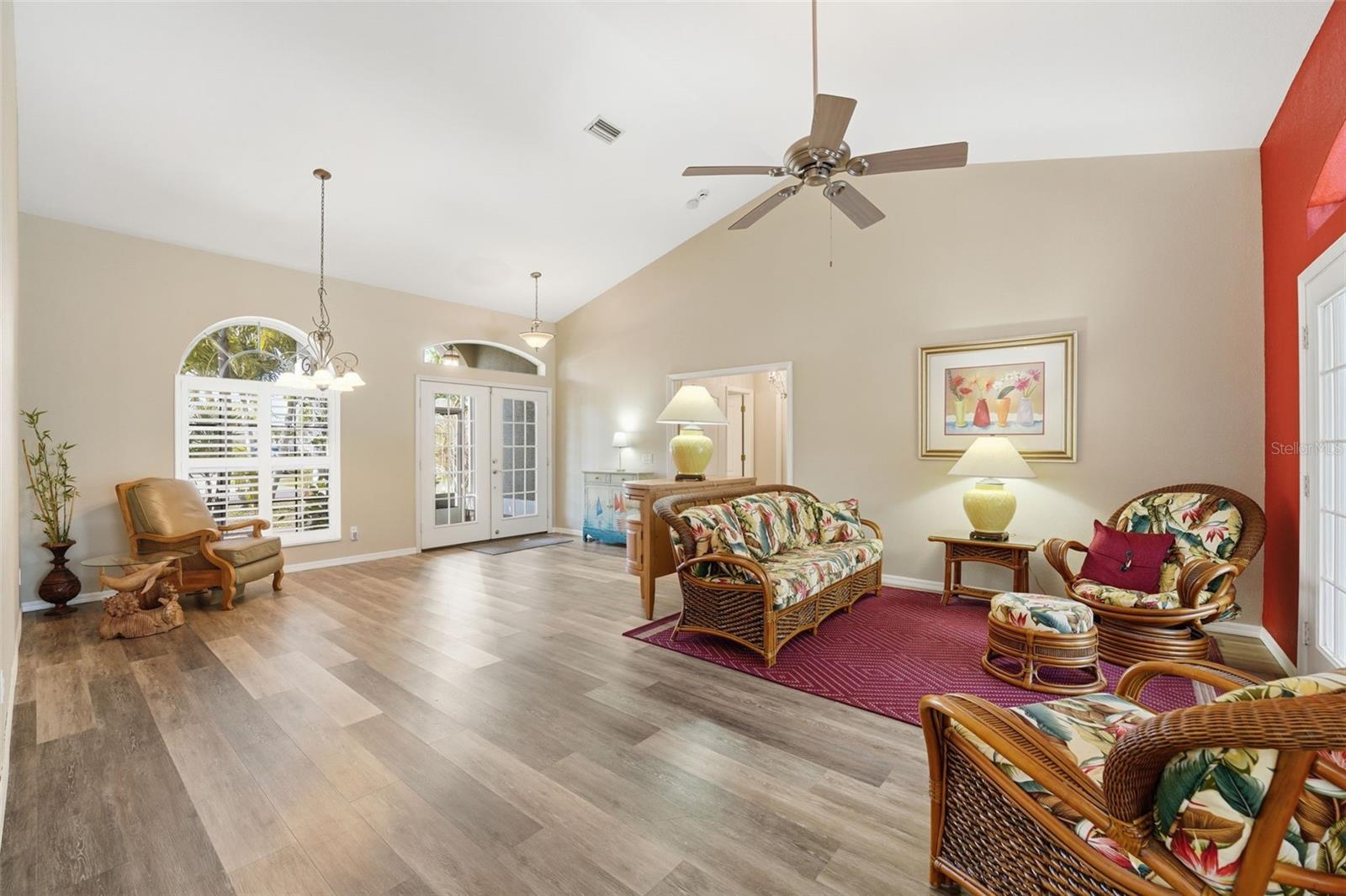 Image 7 of 59 For 231 Broadmoor Lane