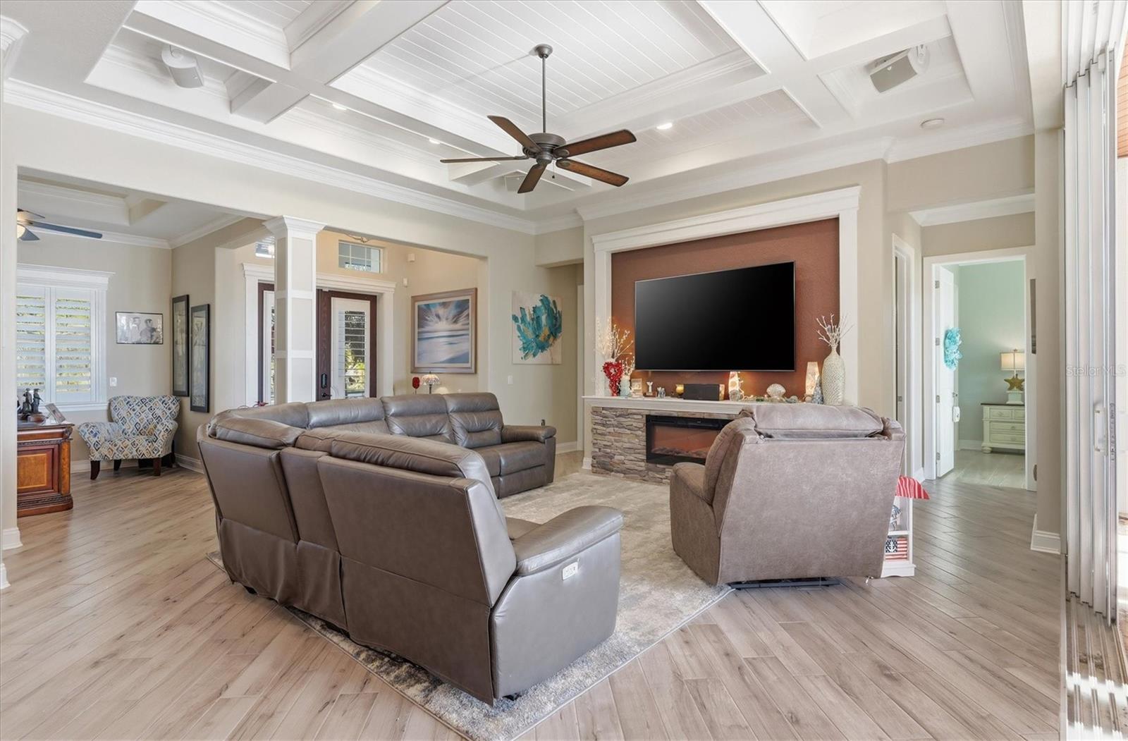 Image 11 of 48 For 14267 Artesia Avenue