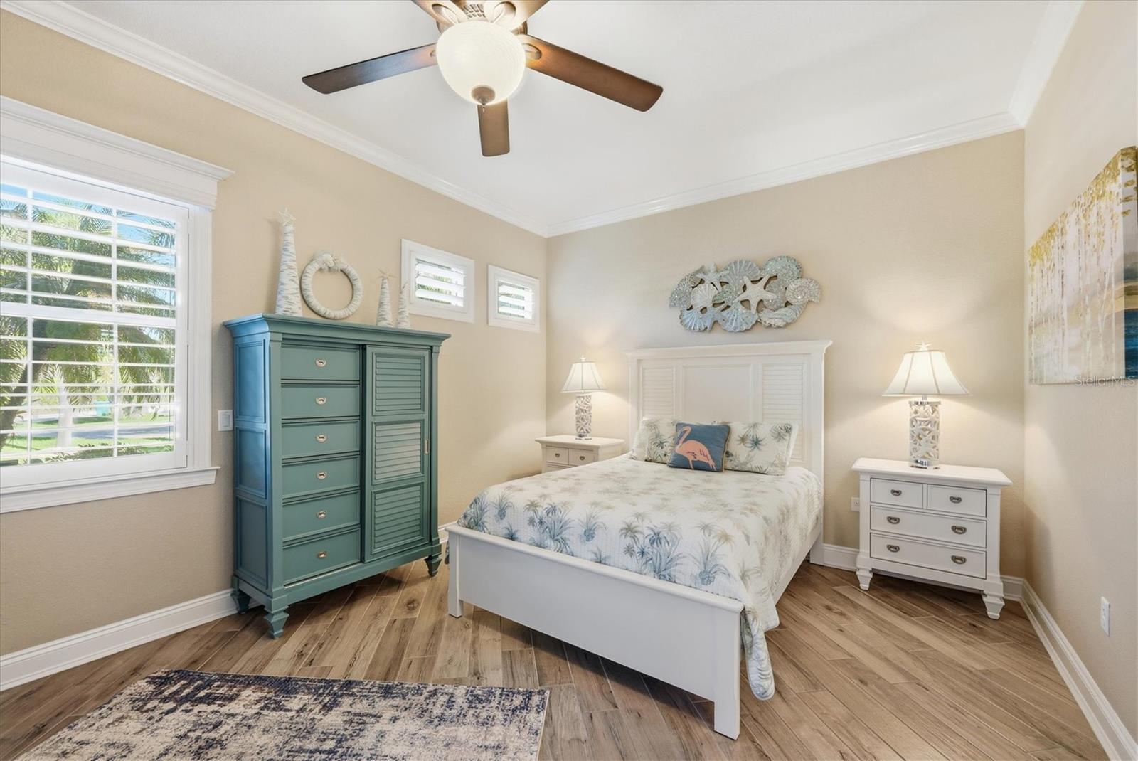 Image 20 of 48 For 14267 Artesia Avenue