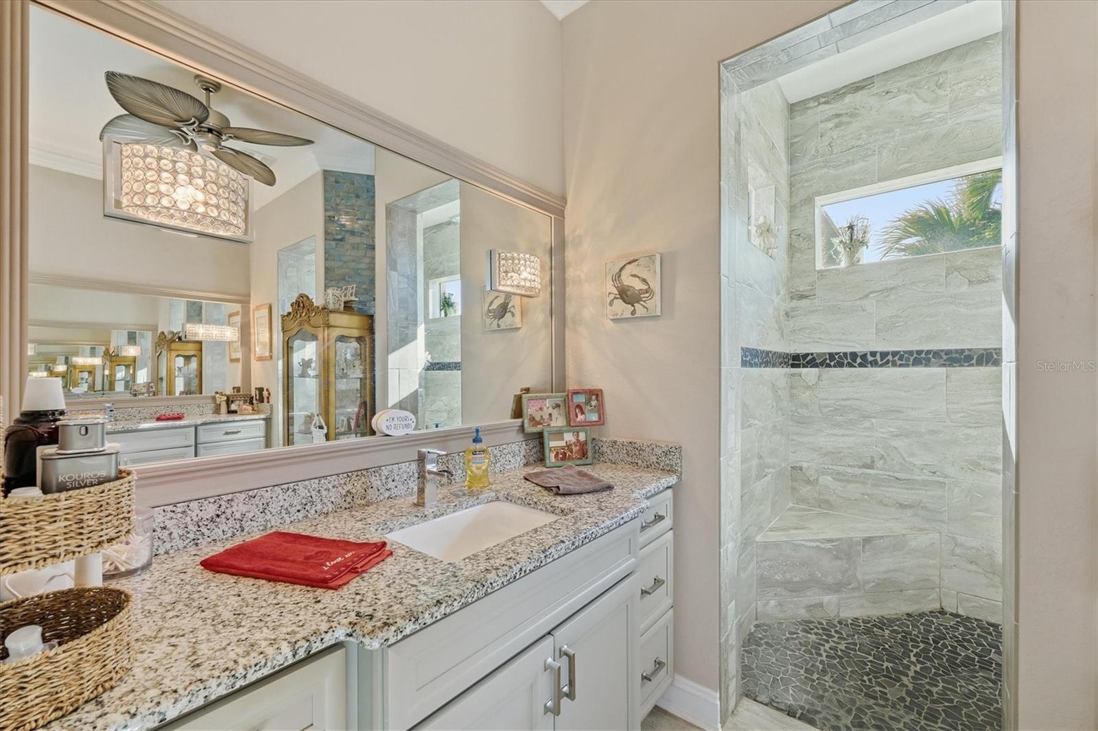 Image 28 of 48 For 14267 Artesia Avenue