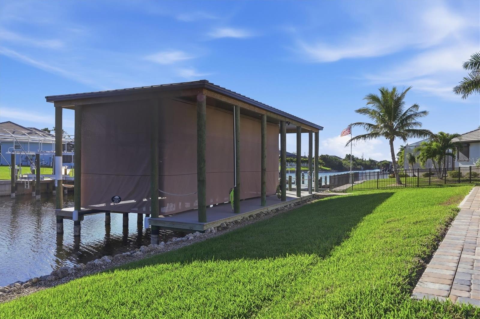 Image 40 of 48 For 14267 Artesia Avenue