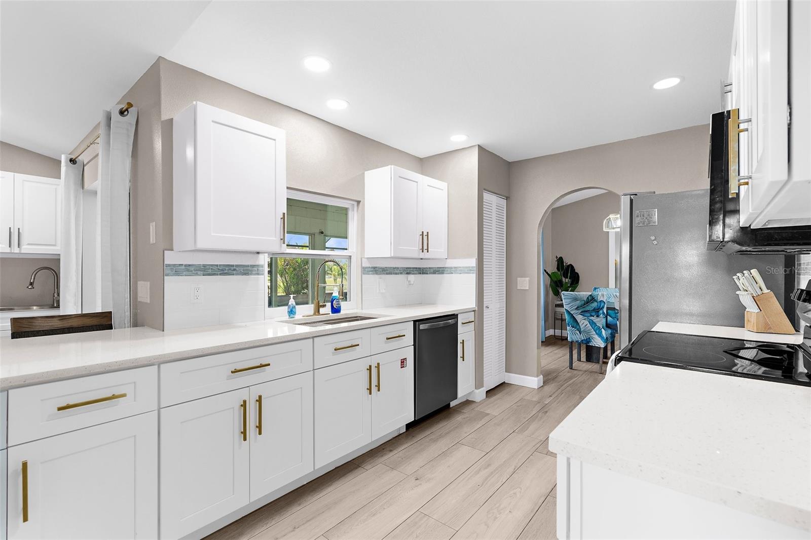 Image 20 of 44 For 254 Mark Twain Lane