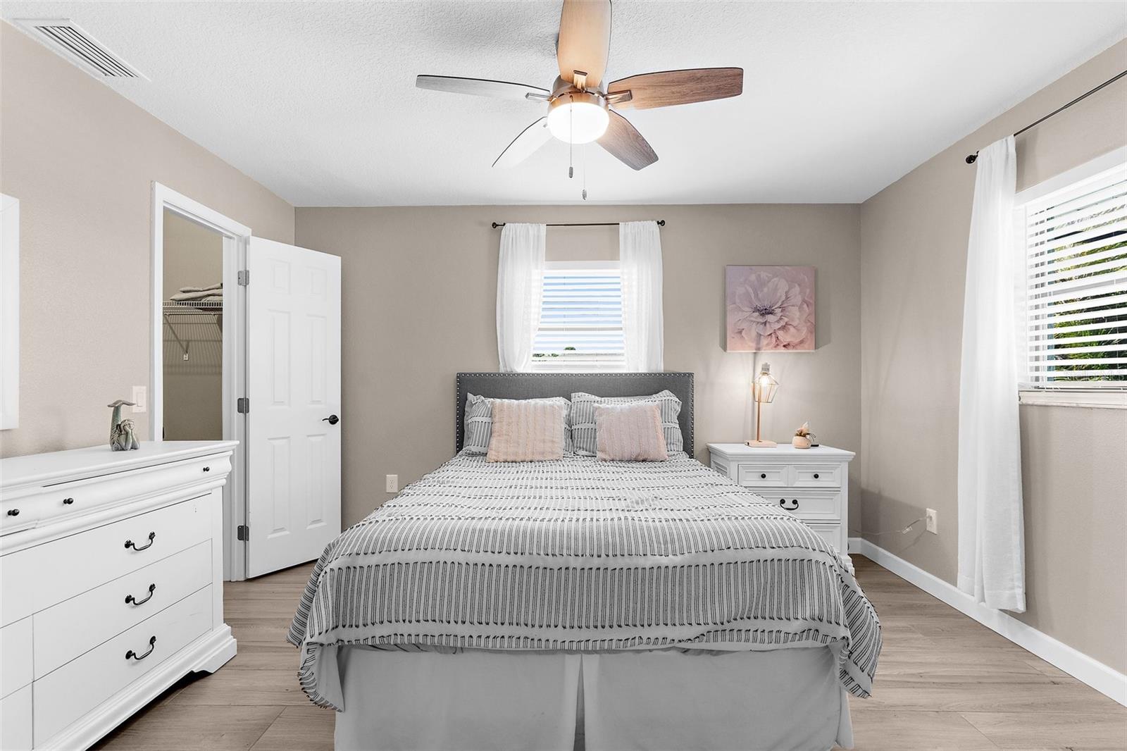 Image 26 of 44 For 254 Mark Twain Lane