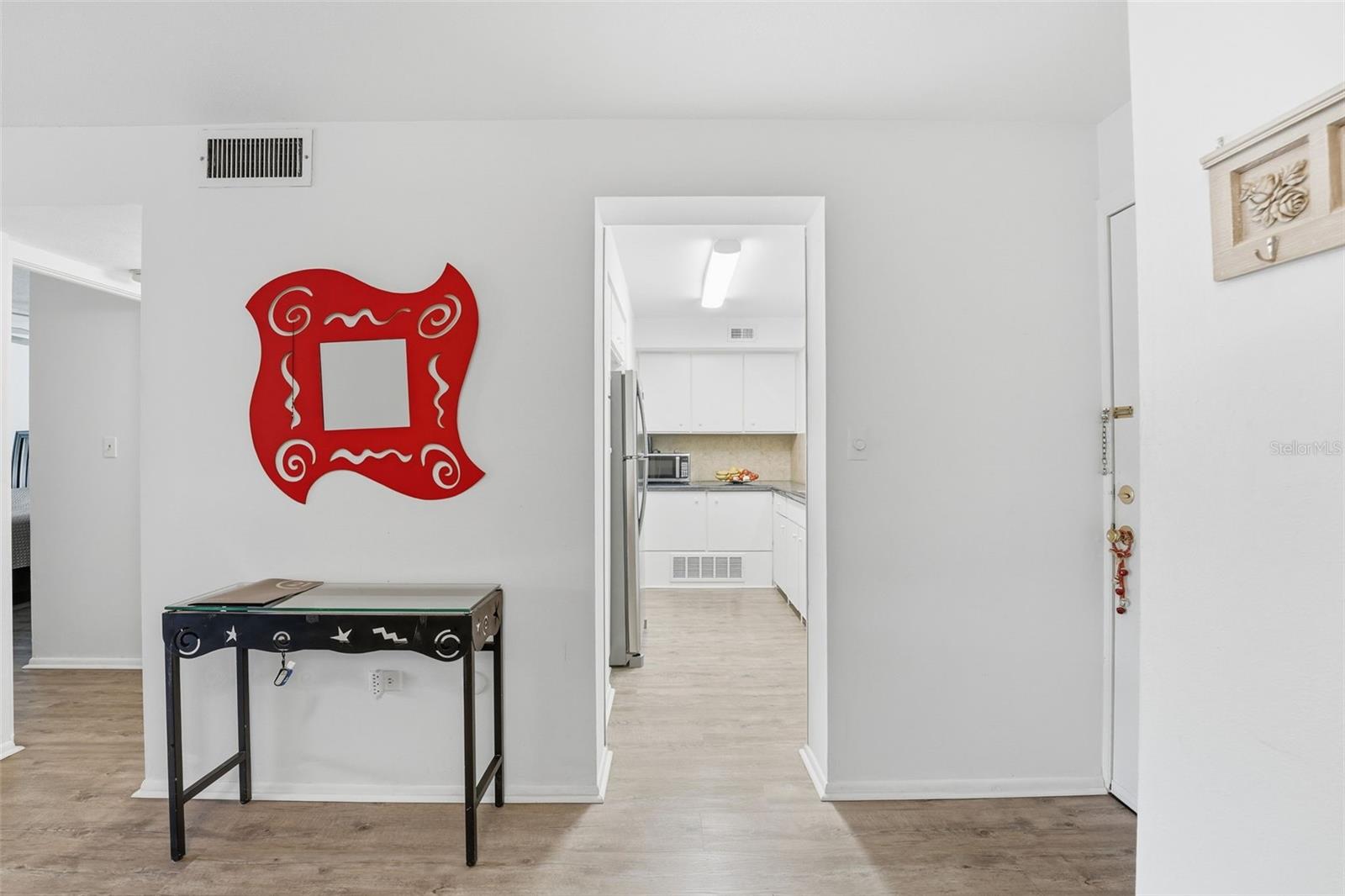 Image 14 of 30 For 3900 Roxane Boulevard 10a