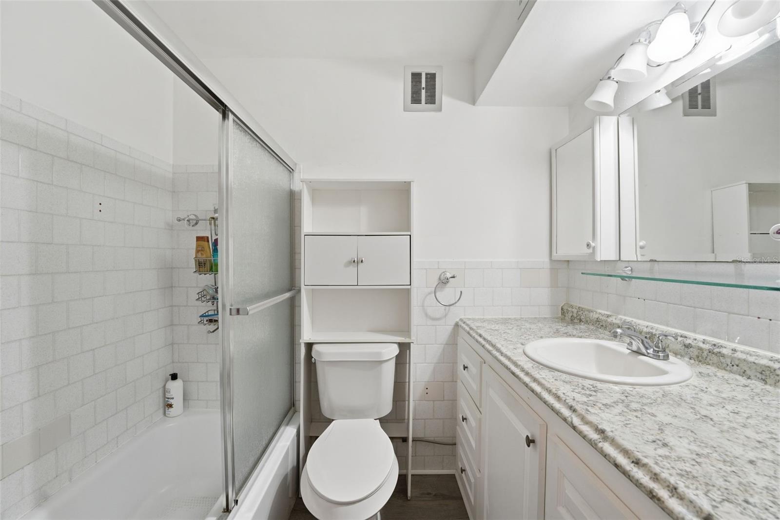 Image 22 of 30 For 3900 Roxane Boulevard 10a