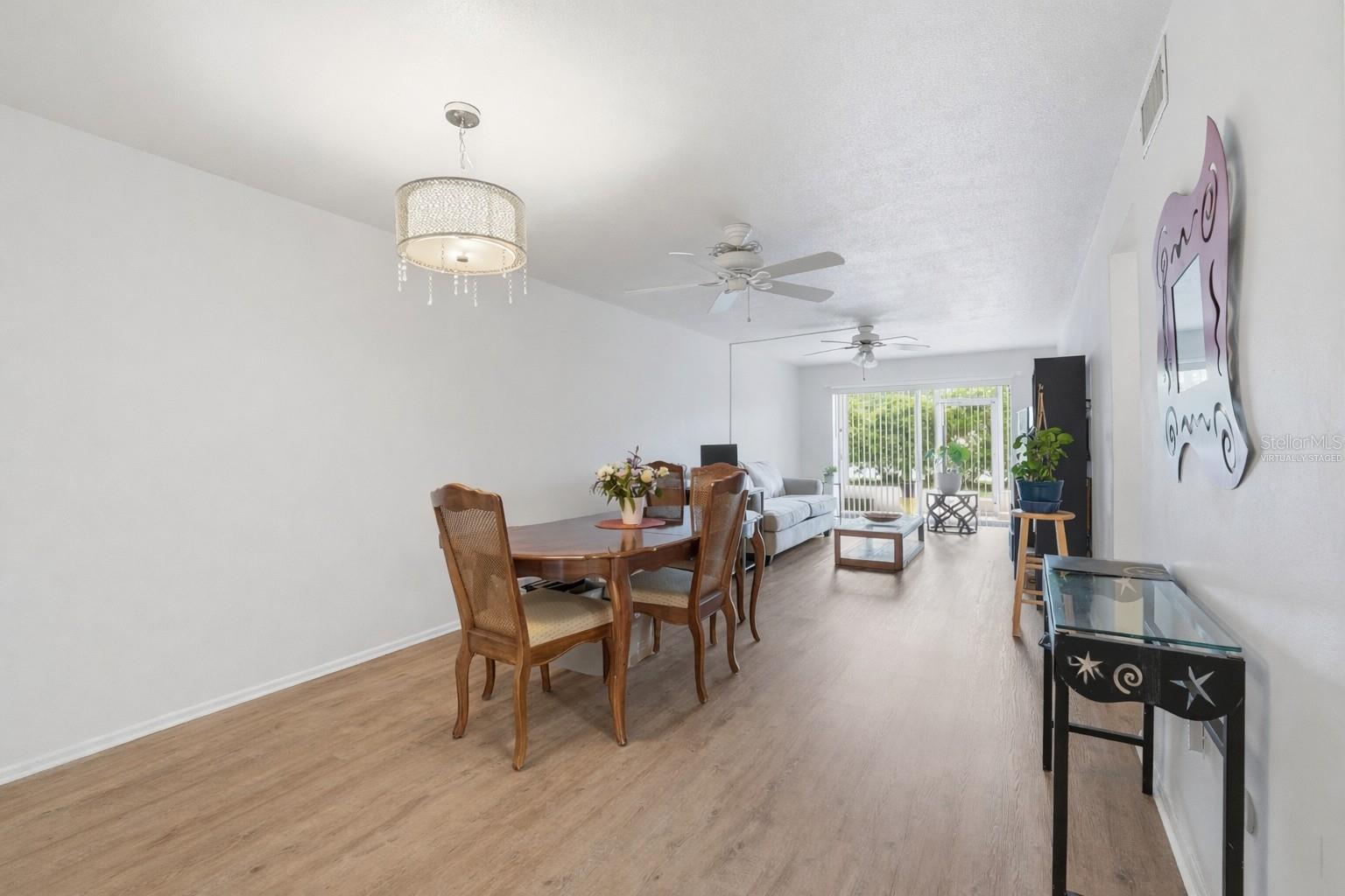 Image 6 of 30 For 3900 Roxane Boulevard 10a