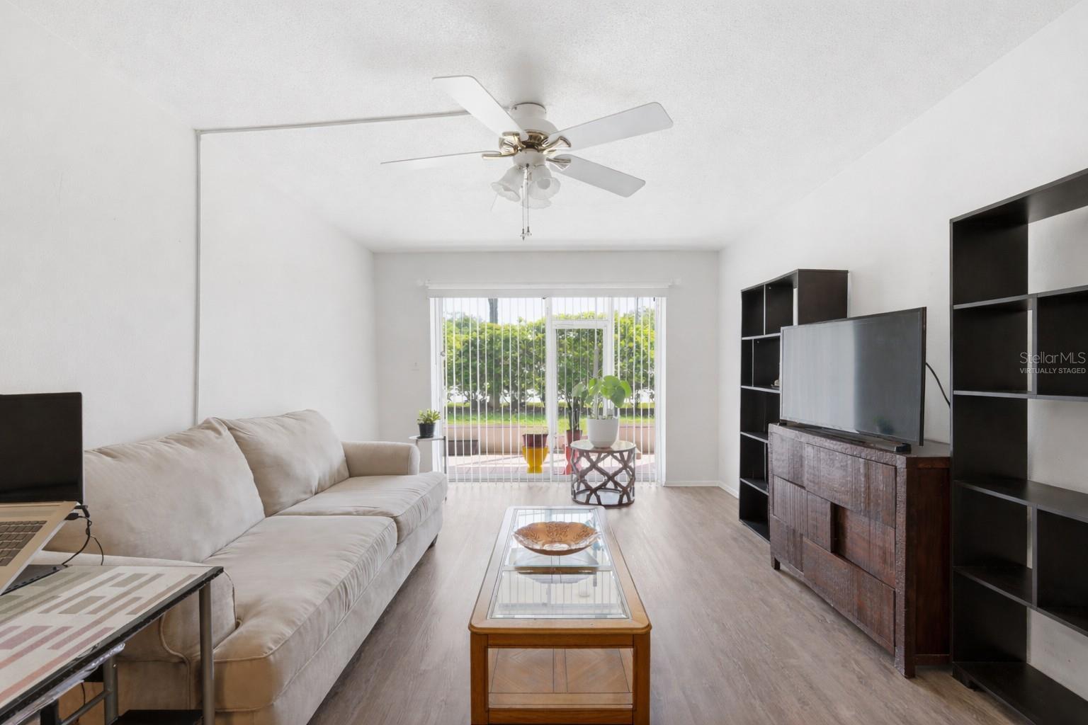 Image 8 of 30 For 3900 Roxane Boulevard 10a