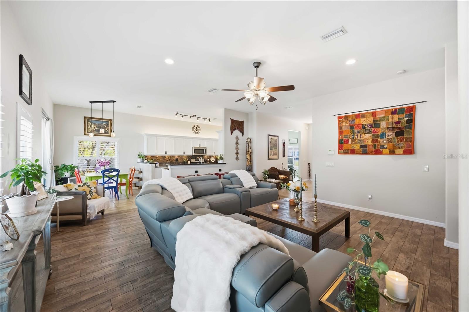 Image 13 of 76 For 13534 Jeronimo Lane