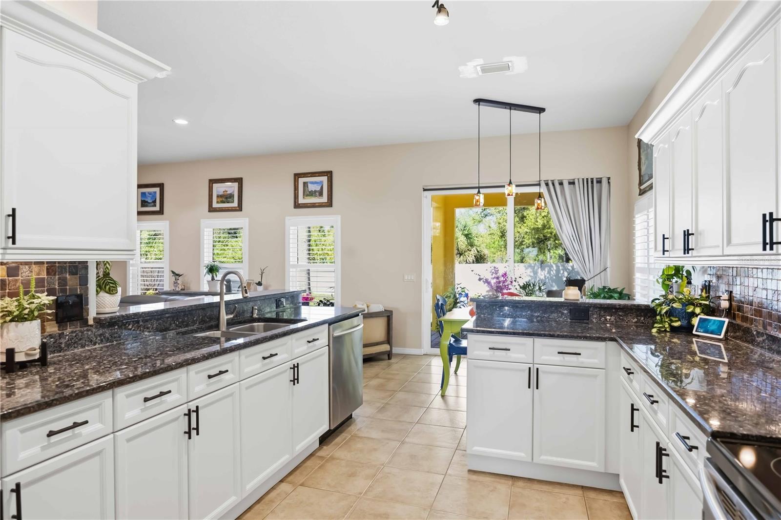 Image 19 of 76 For 13534 Jeronimo Lane