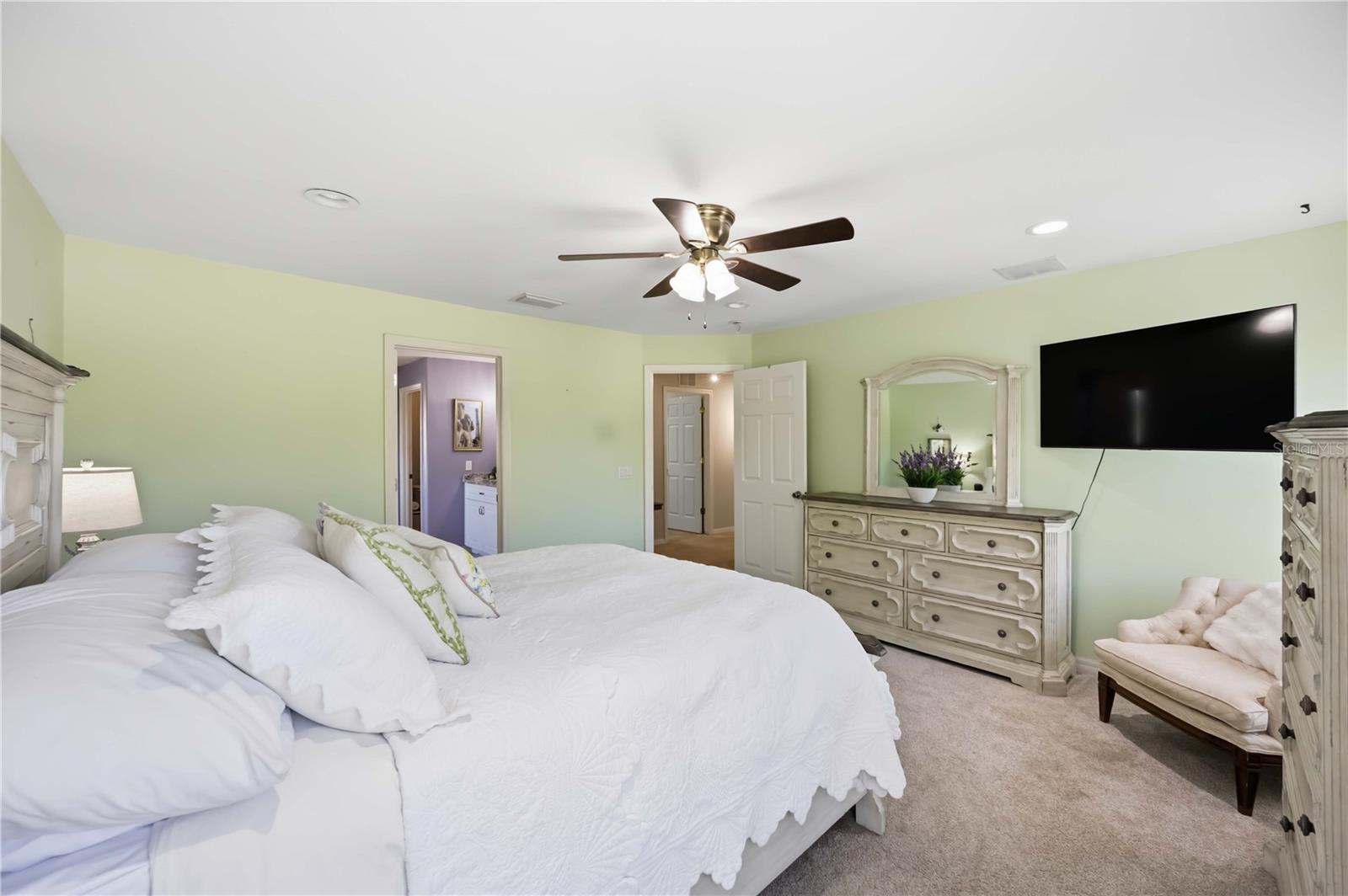 Image 44 of 76 For 13534 Jeronimo Lane