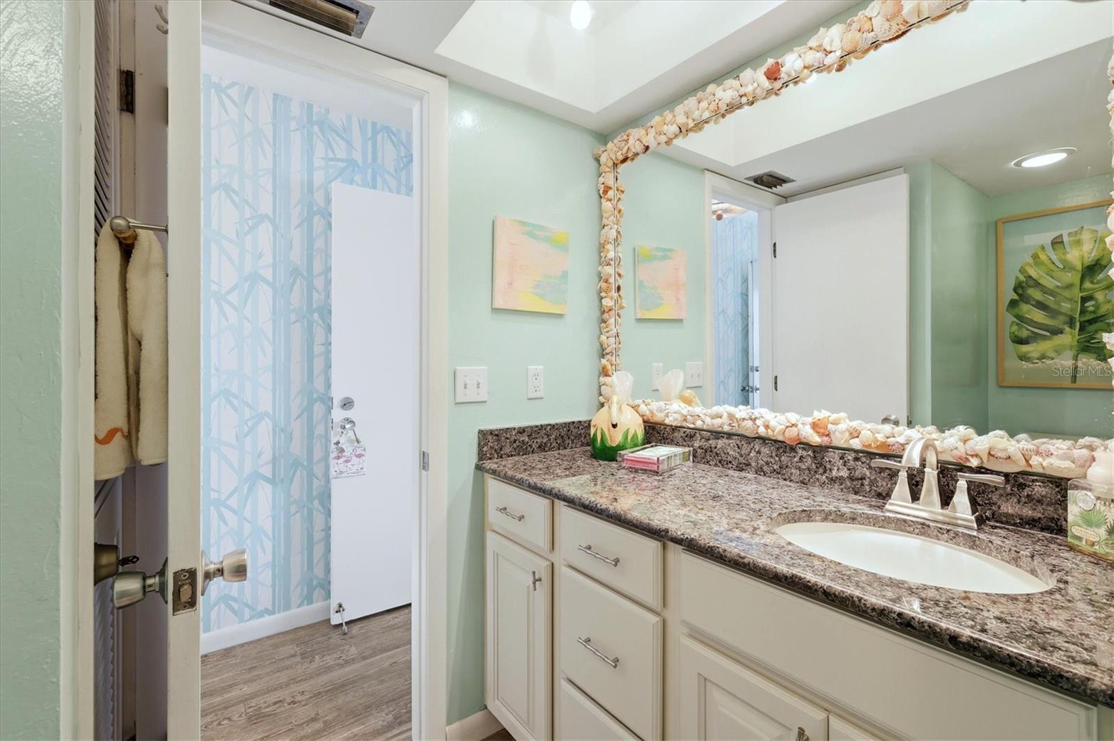 Image 23 of 45 For 7070 Placida Road 1121