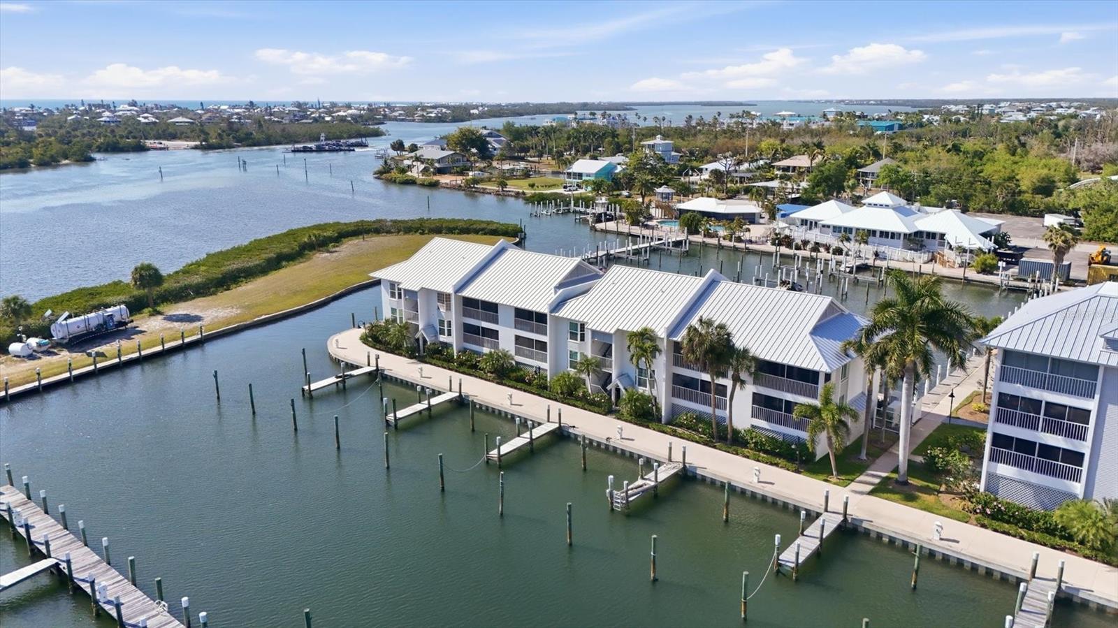 Image 42 of 45 For 7070 Placida Road 1121