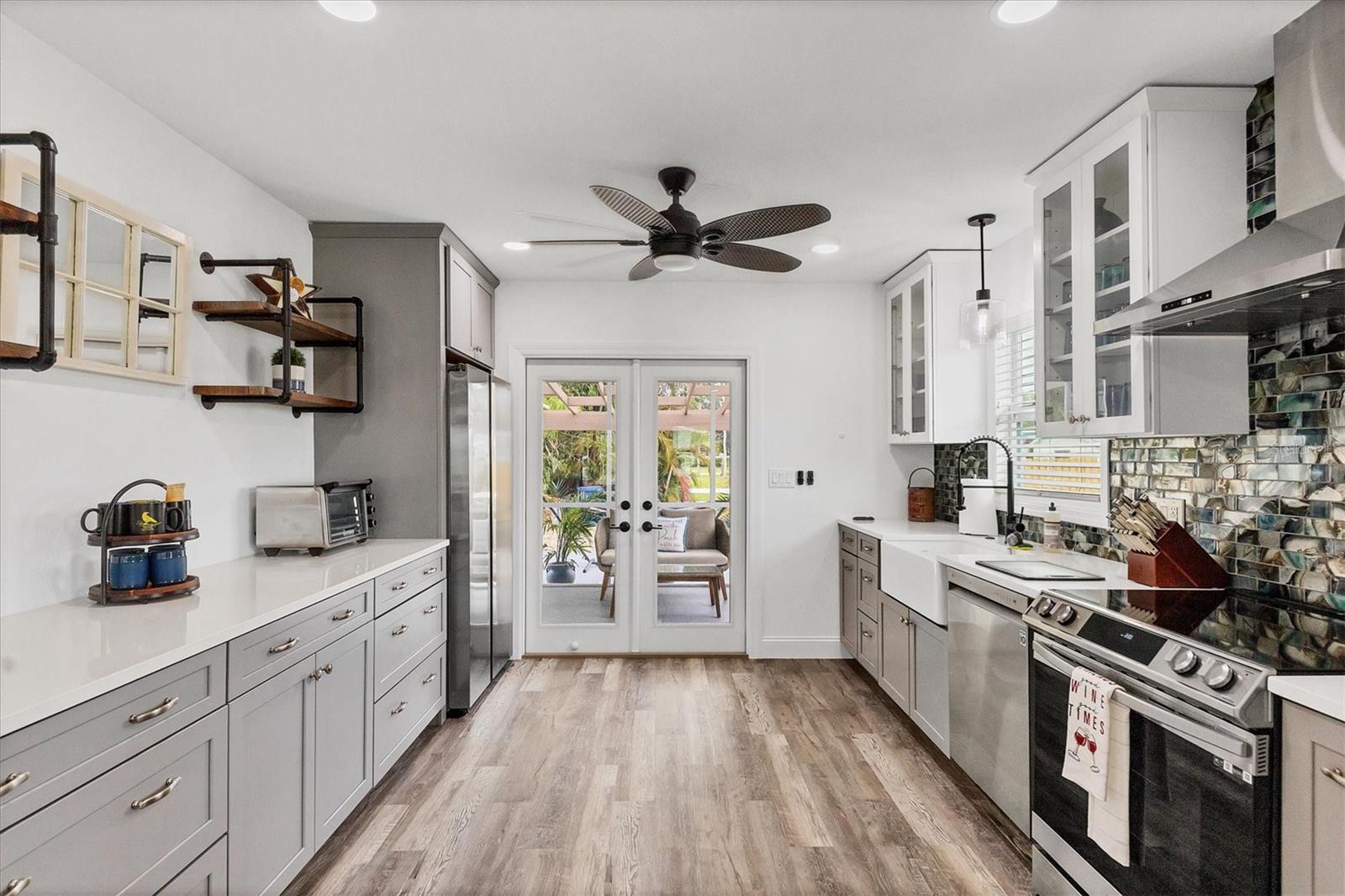 Image 11 of 26 For 843 Palmetto Street