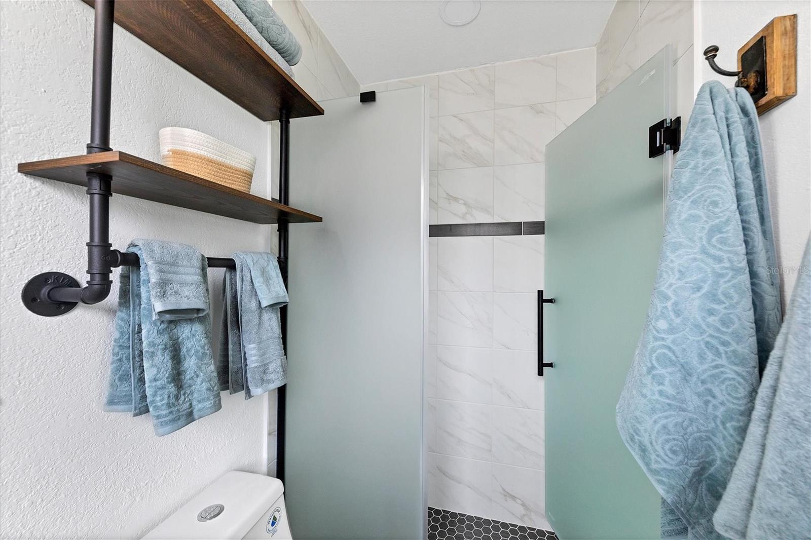 Image 17 of 26 For 843 Palmetto Street