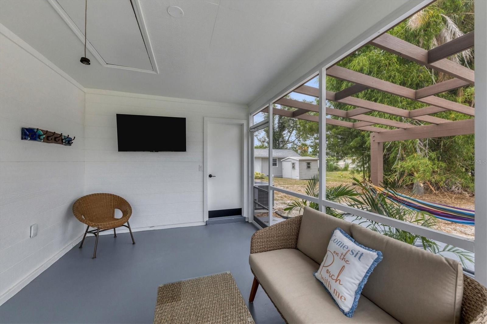 Image 22 of 26 For 843 Palmetto Street