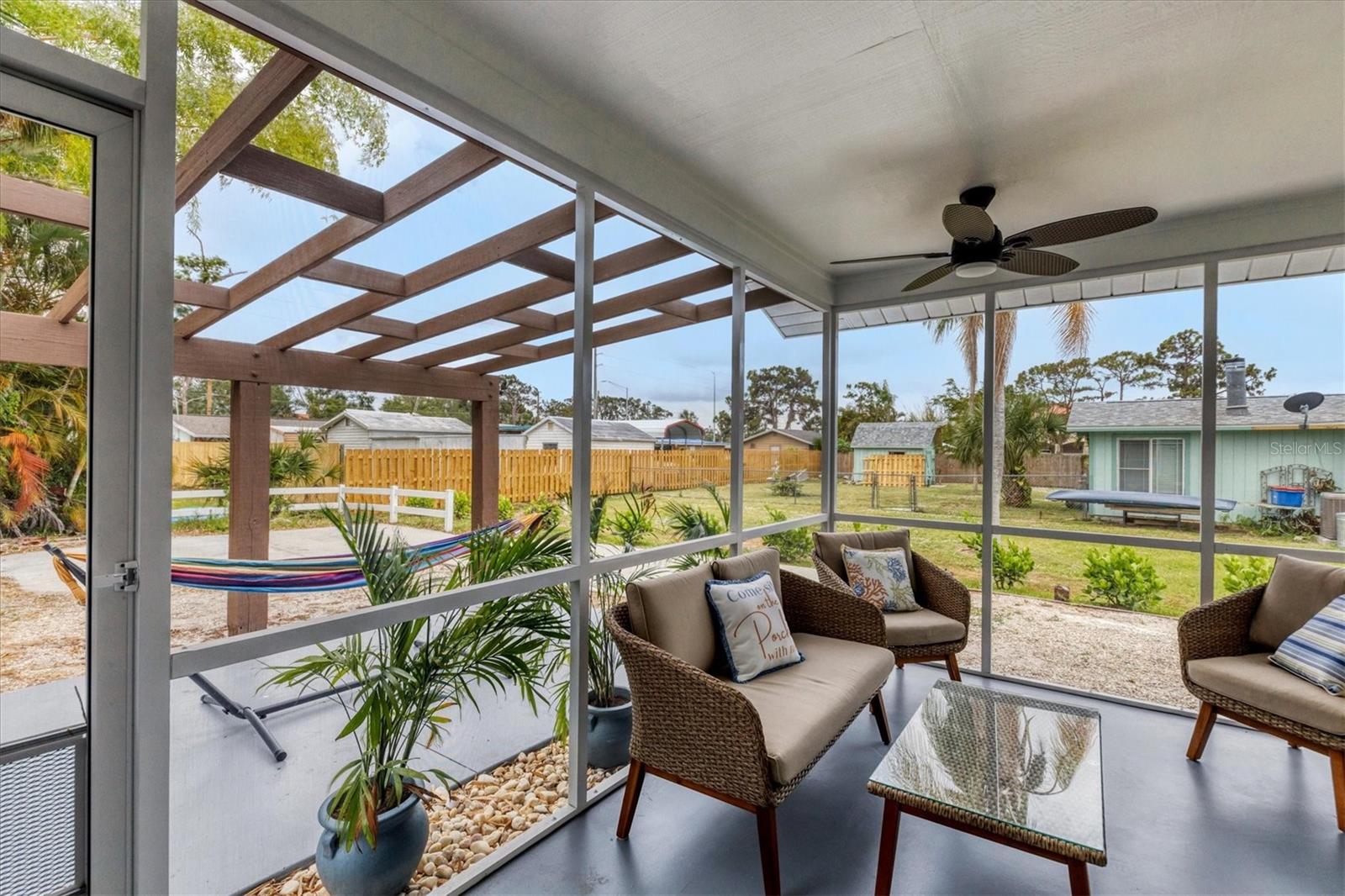 Image 23 of 26 For 843 Palmetto Street