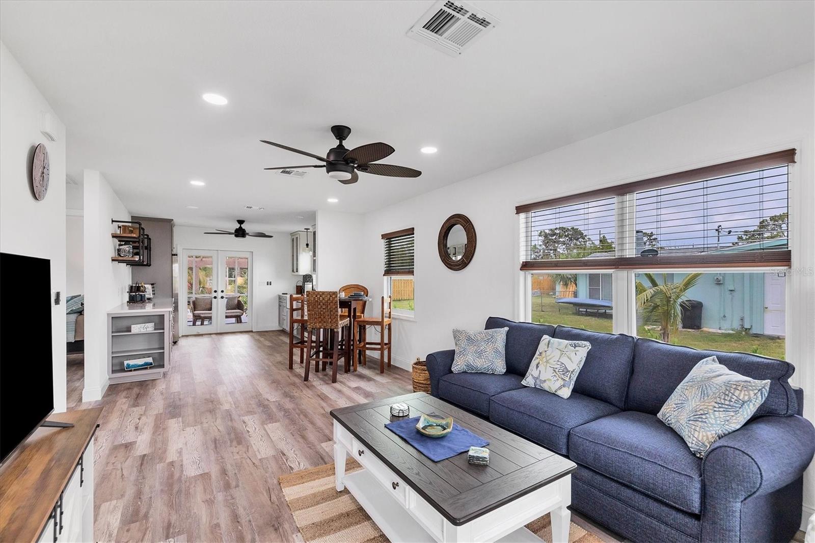 Image 7 of 26 For 843 Palmetto Street